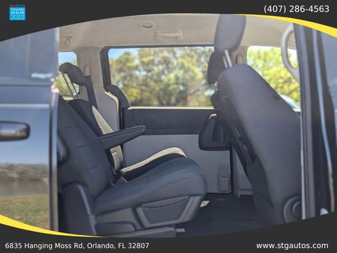 Used 2009 Dodge Grand Caravan SXT FWD image 21
