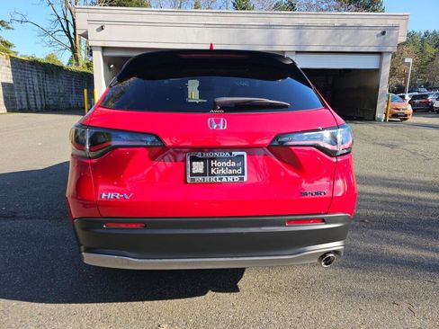 Certified 2025 Honda HR-V Sport image 6