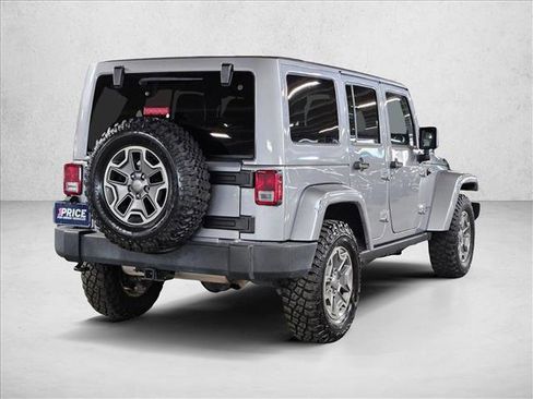 Used 2015 Jeep Wrangler Unlimited Rubicon w/ Connectivity Group image 5