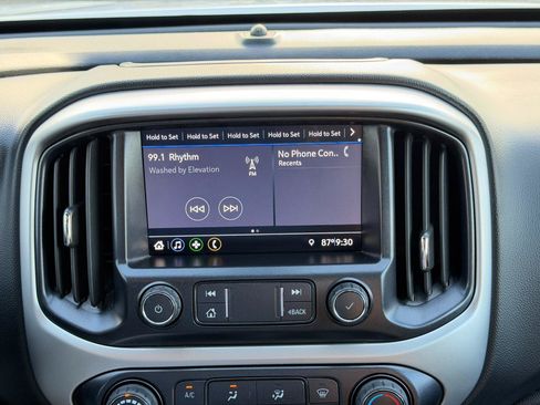 Used 2021 Chevrolet Colorado LT w/ LT Convenience Package AWD/4WD image 22