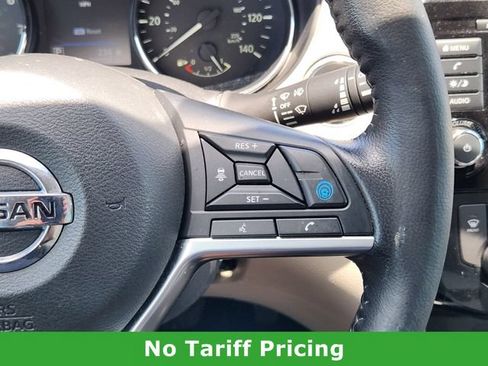 Used 2021 Nissan Rogue Sport SV w/ Technology Package FWD image 28