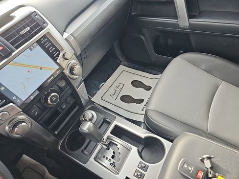 Used 2021 Toyota 4Runner SR5 Premium image 28