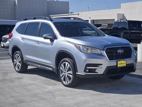 Used 2022 Subaru Ascent Limited w/ Technology Package image 3