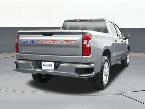 Used 2025 Chevrolet Silverado 1500 Custom image 12