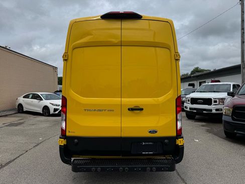 Used 2022 Ford Transit 250 148 High Roof Extended w/ Parcel Delivery Package RWD image 9