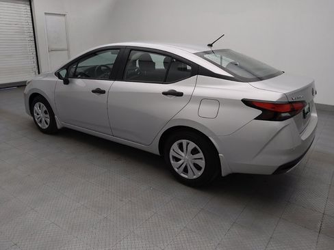 Used 2025 Nissan Versa S w/ Trunk Package image 3