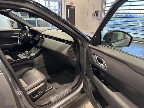 Used 2024 Land Rover Range Rover Velar Dynamic SE image 32