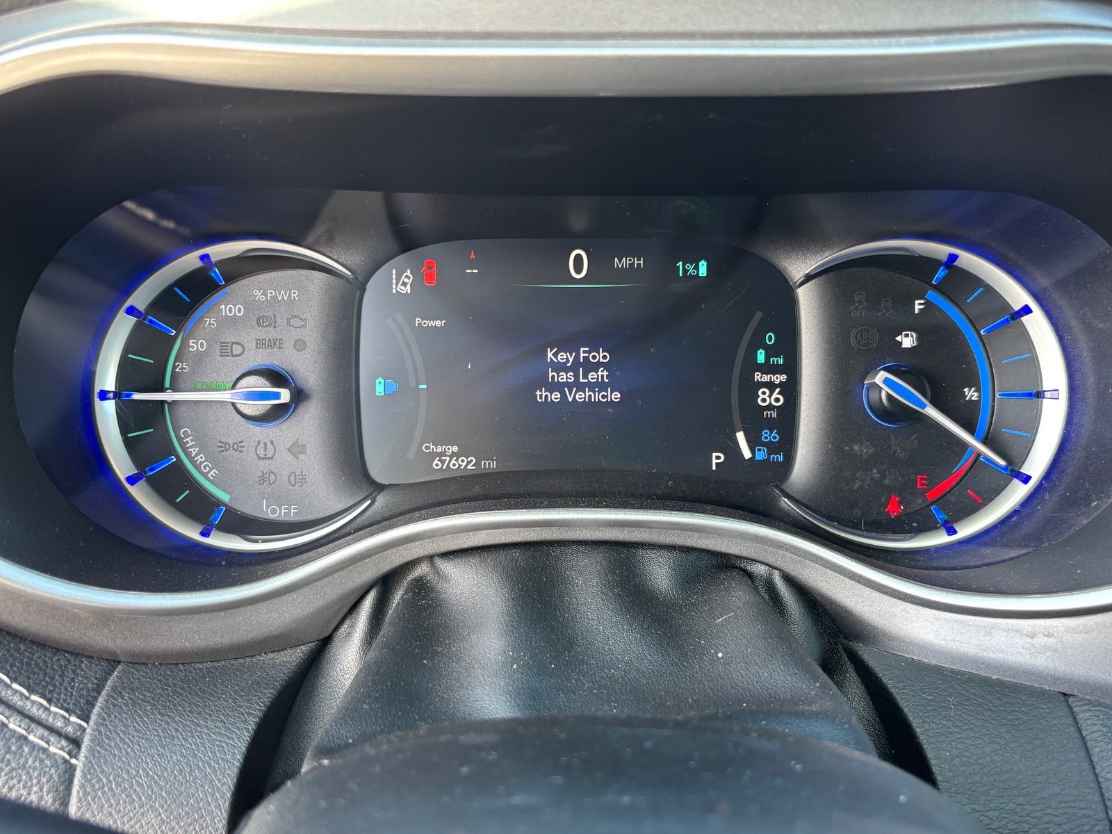 Used 2023 Chrysler Pacifica Touring-L FWD image 13