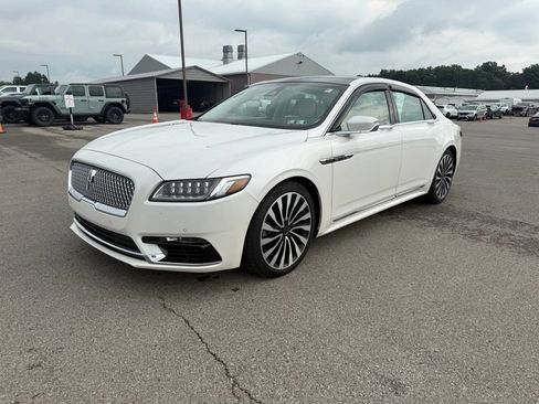 Used 2017 Lincoln Continental Black Label w/ Climate Package AWD/4WD image 2