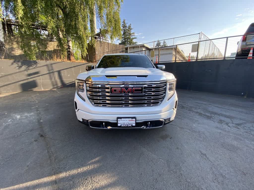Used 2022 GMC Sierra 1500 Denali w/ Denali Reserve Package AWD/4WD image 9