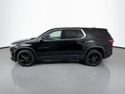 Used 2023 Chevrolet Traverse LS w/ LPO, Cargo Package FWD image 4