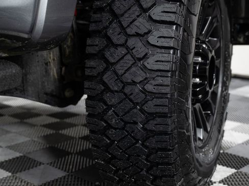 Used 2022 Ford F250 Platinum w/ Tremor Off-Road Package image 40