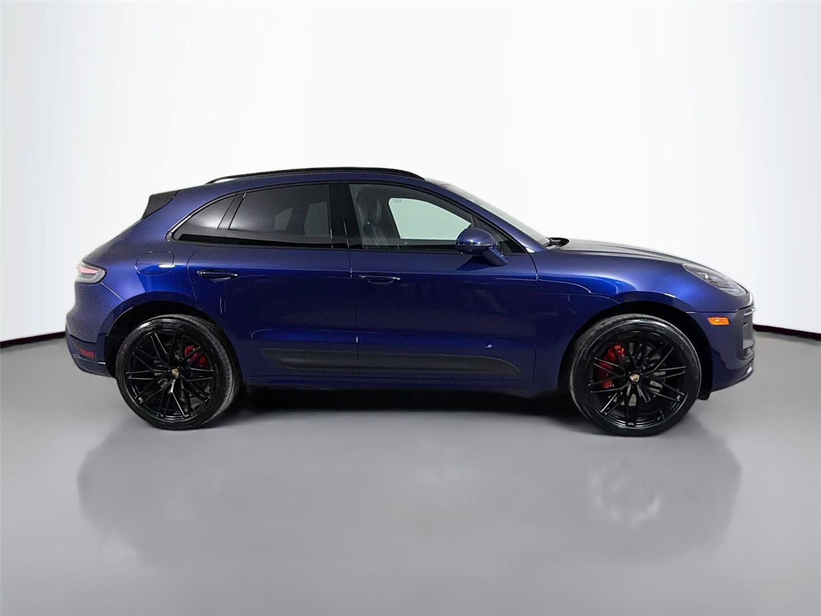 Certified 2023 Porsche Macan GTS w/ Premium Package Plus AWD/4WD image 8