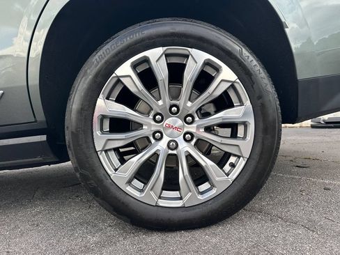 Used 2023 GMC Yukon Denali RWD image 20