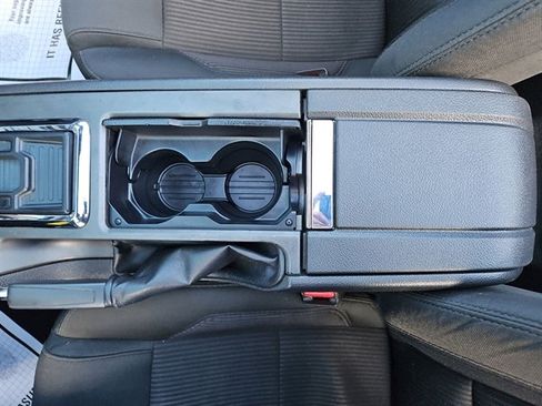 Used 2014 Ford Mustang Convertible image 22