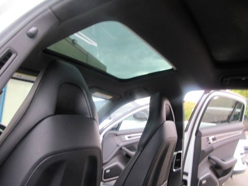 Used 2023 Porsche Panamera Platinum Edition RWD image 43