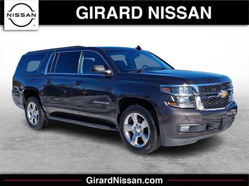Used 2017 Chevrolet Suburban LT w/ Luxury Package image 1