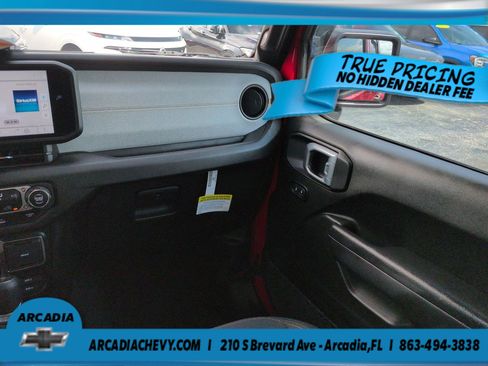 Used 2024 Jeep Gladiator Sport AWD/4WD image 17