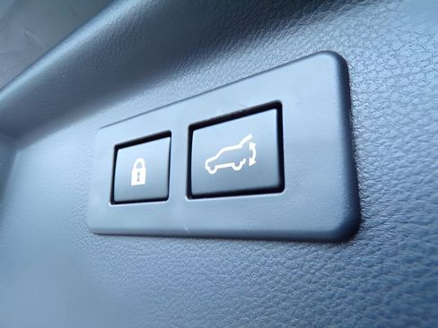 Used 2023 Subaru Forester Limited AWD/4WD image 15