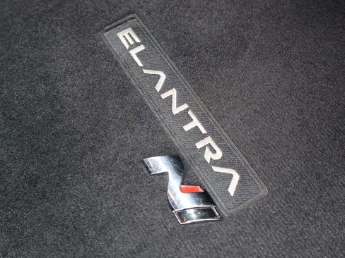 Used 2025 Hyundai Elantra N image 32