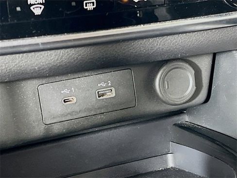 Used 2023 Nissan Rogue S image 20