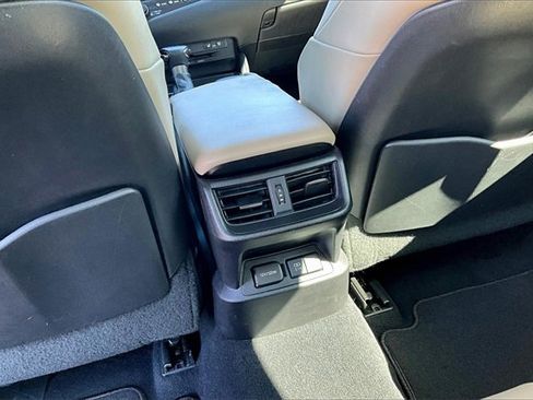 Used 2020 Lexus ES 350 w/ Premium Package image 10