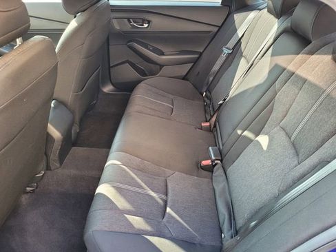 Used 2024 Honda Accord Sport image 9