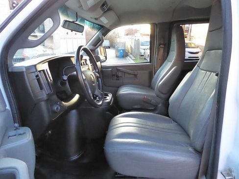 Used 2017 Chevrolet Express 2500 LS image 16
