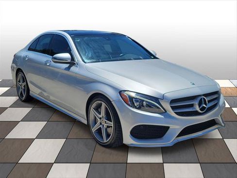 Used 2018 Mercedes-Benz C 300 Sedan image 2
