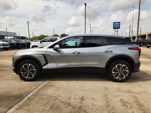 Used 2024 Chevrolet Blazer EV LT AWD/4WD image 4