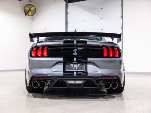 Used 2022 Ford Mustang Shelby GT500 w/ Carbon Fiber Track Pack image 5