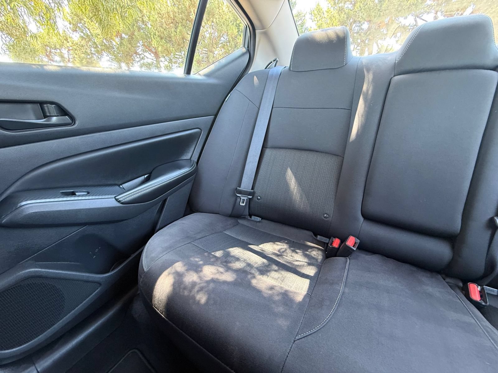 Used 2025 Nissan Altima 2.5 SV FWD image 39