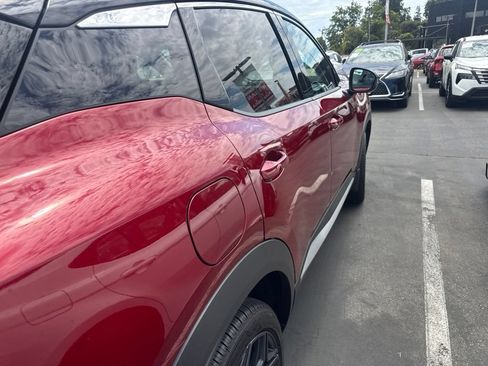 Certified 2026 Nissan Kicks SR FWD image 5
