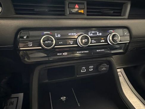 Used 2023 Honda Pilot Touring image 30