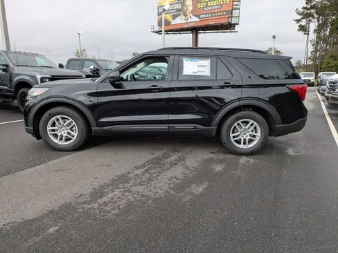New 2026 Ford Explorer Active w/ Active Comfort Package RWD image 7