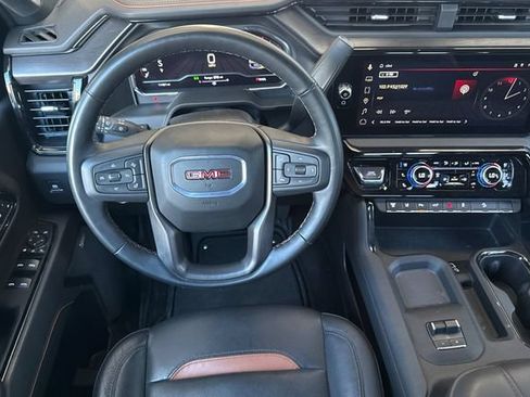 Used 2025 GMC Sierra 2500 AT4 w/ AT4 Premium Plus Package AWD/4WD image 15