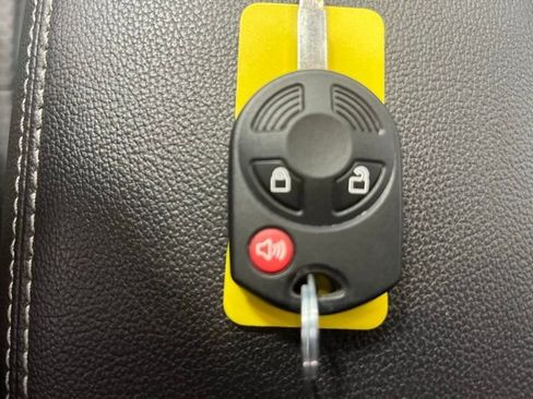 Used 2017 Ford Escape SE image 27