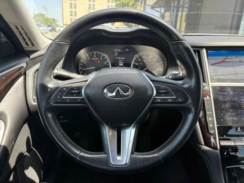 Used 2018 INFINITI Q50 Luxe w/ Essential Package (2.0T Luxe) AWD/4WD image 14