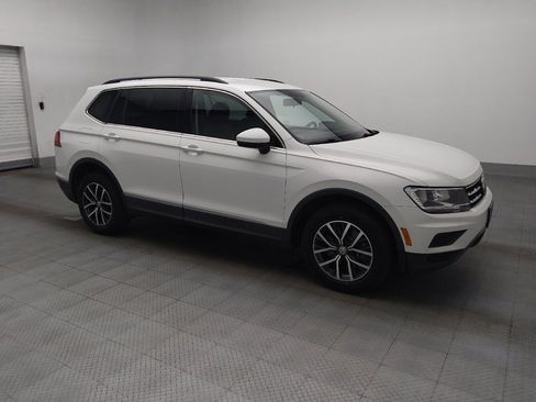 Used 2020 Volkswagen Tiguan SEL AWD/4WD image 11