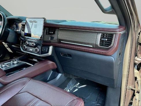 Certified 2024 Ford Expedition Limited AWD/4WD image 27