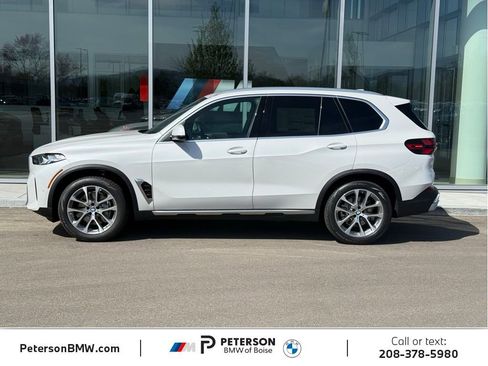 New 2026 BMW X5 xDrive40i AWD/4WD image 2