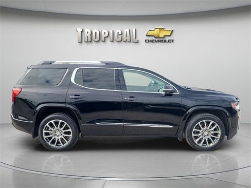Used 2023 GMC Acadia Denali w/ Denali Technology Package image 6