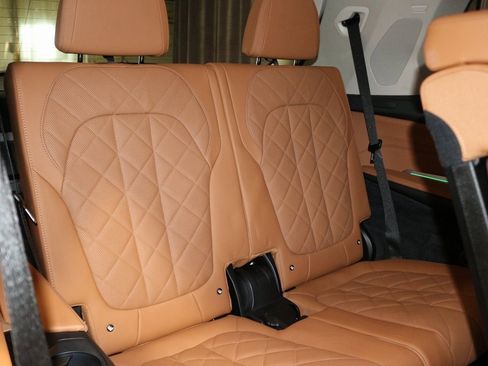 Certified 2023 BMW X7 xDrive40i w/ Executive Package image 23