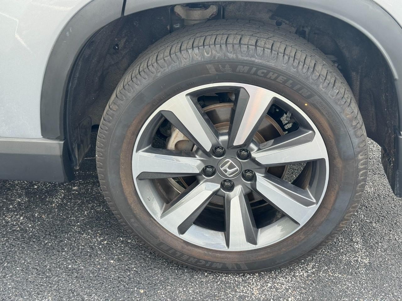 Certified 2023 Honda Pilot Elite image 9