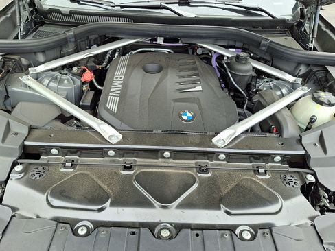 Used 2025 BMW X5 xDrive40i w/ M Sport Package AWD/4WD image 26