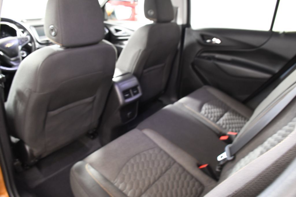 Used 2018 Chevrolet Equinox LT FWD image 27