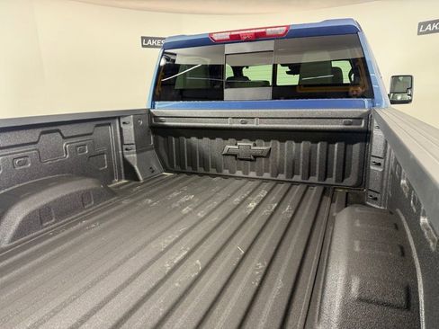 Used 2026 Chevrolet Silverado 2500 LTZ w/ LTZ Premium Package AWD/4WD image 13