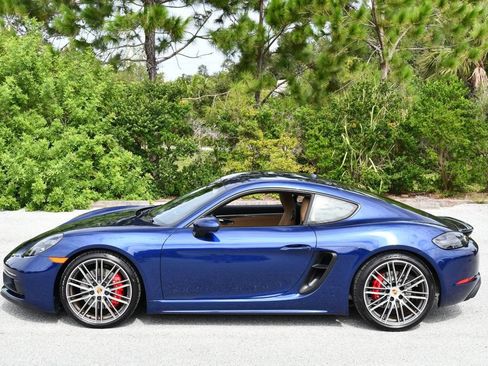 Used 2022 Porsche 718 Cayman GTS RWD image 24