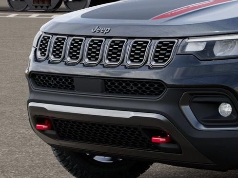 New 2026 Jeep Compass Trailhawk w/ Sun, Sound & Navigation Group AWD/4WD image 11
