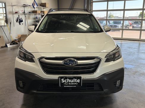 Used 2021 Subaru Outback Premium AWD/4WD image 2